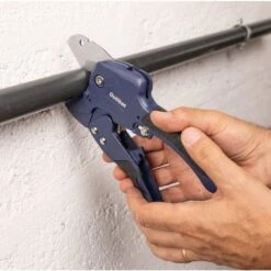 Coupe Tube Plastique - Outibat - Diamètre Tube Maxi 42 Mm -Cazabox 258002 u 4