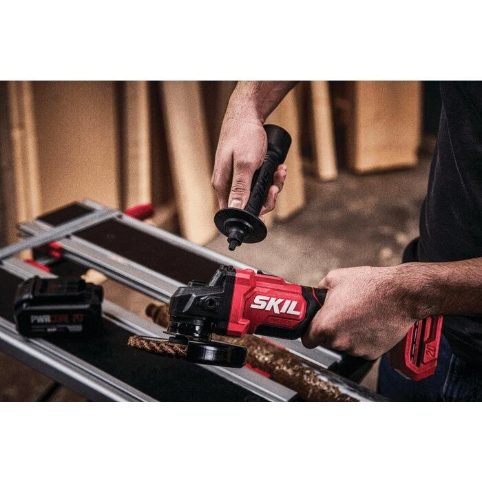 Meuleuse d’angle sans fil Brushless 20V Max - Disque Ø 115 mm - 1 Batterie 4 Ah et accessoires - 3922 DA - SKIL Meuleuse D’angle Sans Fil Brushless 20V Max - Disque Ø 115 Mm - 1 Batterie 4 Ah Et Accessoires - 3922 DA - SKIL -Cazabox 463652 i 3